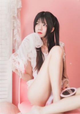 双乳涨鼓奶水喂奶av_高清在线观看电视